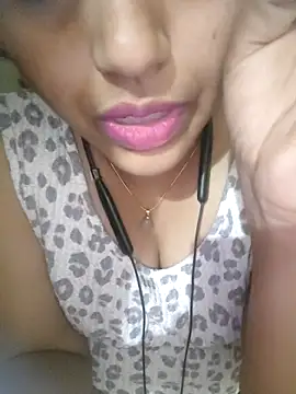 Snapshot of pallu_telgu_kannada chatting on March 19, 2025, 6:23 pm pallu telgu kannada online show from March 19, 2025, 6:23 pm