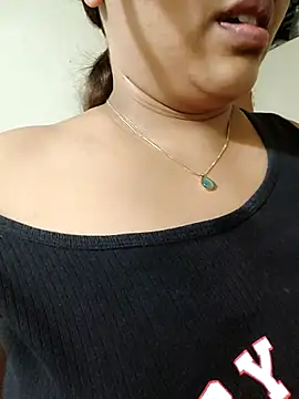 Snapshot of pallu_telgu_kannada chatting on September 22, 2025, 5:08 pm pallu telgu kannada online show from September 22, 2025, 5:08 pm