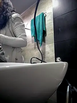 Mila LS online show from November 10, 2025, 12:54 pm