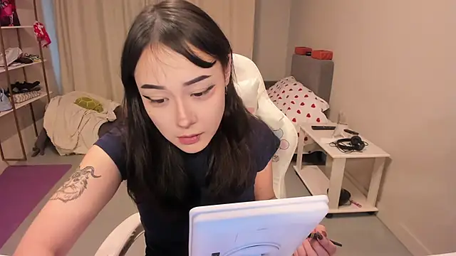 ka00ru chan online show from February 6, 2026, 9:05 am