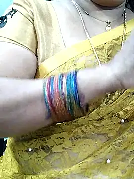 Snapshot of abinaya26 chatting on November 4, 2025, 2:15 am abinaya26 online show from November 4, 2025, 2:15 am