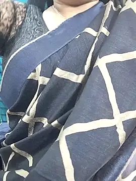 Snapshot of abinaya26 chatting on November 25, 2025, 8:14 am abinaya26 online show from November 25, 2025, 8:14 am