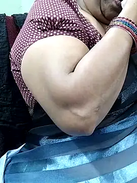 Snapshot of abinaya26 chatting on November 26, 2025, 1:11 pm abinaya26 online show from November 26, 2025, 1:11 pm