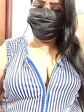 Snapshot of abinaya26 chatting on December 18, 2025, 7:07 pm abinaya26 online show from December 18, 2025, 7:07 pm