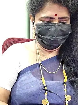 Snapshot of abinaya26 chatting on November 5, 2025, 2:47 am abinaya26 online show from November 5, 2025, 2:47 am