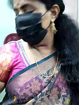 Snapshot of abinaya26 chatting on November 4, 2025, 2:43 pm abinaya26 online show from November 4, 2025, 2:43 pm