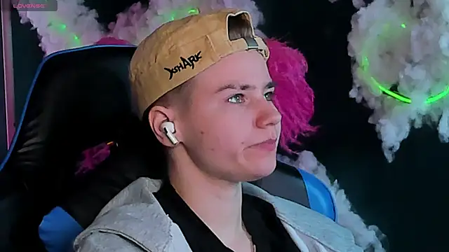 Jean Wilsons online show from April 22, 2026, 11:06 am