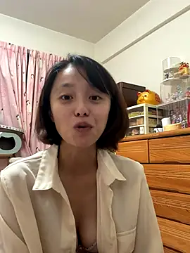 Snapshot of ladypaggy chatting on November 12, 2025, 4:44 pm ladypaggy online show from November 12, 2025, 4:44 pm