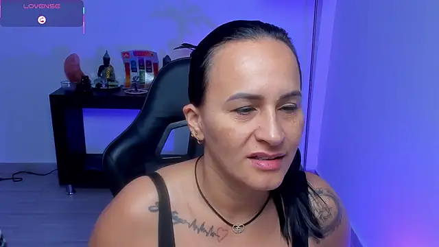 Snapshot of Sara_Charmy chatting on July 2, 2026, 11:27 am Sara Charmy online show from July 2, 2026, 11:27 am