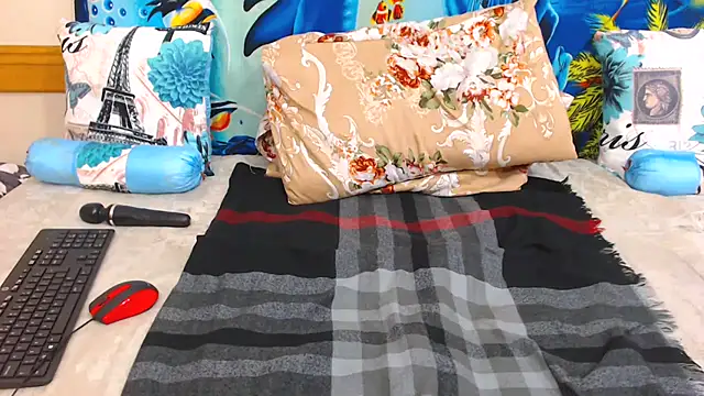 Snapshot of ChocolateClit chatting on November 7, 2025, 4:11 pm ChocolateClit online show from November 7, 2025, 4:11 pm