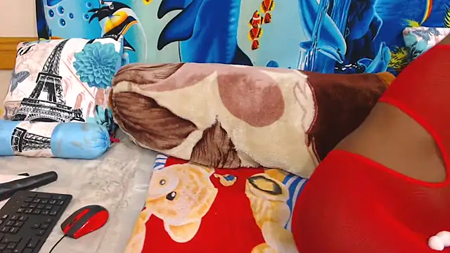 Snapshot of ChocolateClit chatting on November 12, 2025, 7:07 pm ChocolateClit online show from November 12, 2025, 7:07 pm