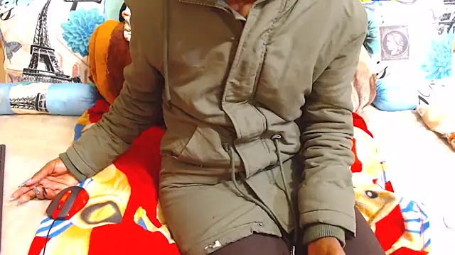 Snapshot of ChocolateClit chatting on November 6, 2025, 9:19 pm ChocolateClit online show from November 6, 2025, 9:19 pm