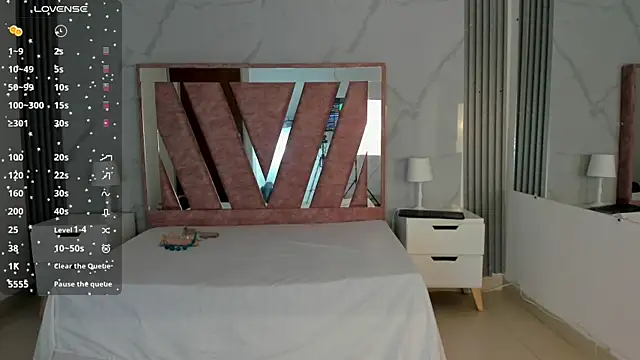 SweetAlana  online show from September 8, 2025, 7:35 pm