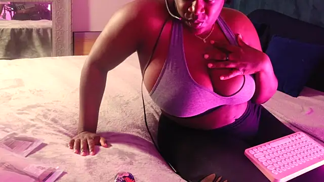 lovelyenigma365 online show from March 14, 2025, 2:31 am