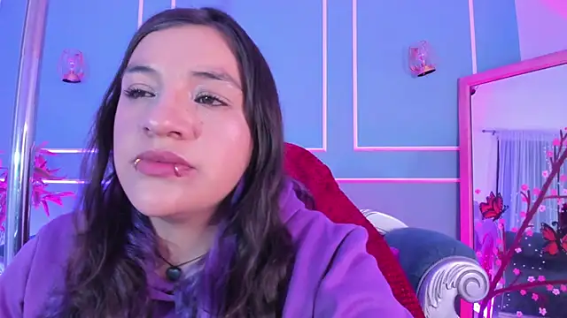 TaraTaylorr online show from February 13, 2026, 4:23 am