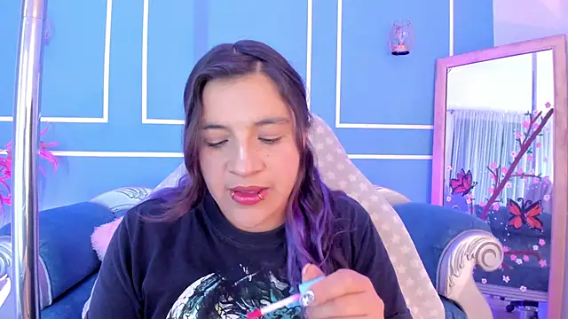 TaraTaylorr online show from March 18, 2026, 3:09 am