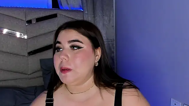 MadissonLee   online show from January 7, 2026, 9:42 pm