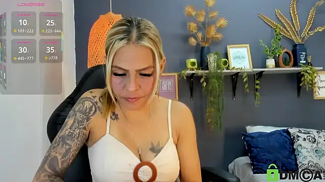 yessila parker online show from November 12, 2025, 2:37 am