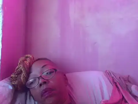 Ladyzee25 online show from June 2, 2026, 11:54 am