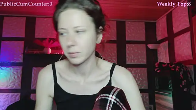 SweetSeraphine online show from November 9, 2025, 5:55 am