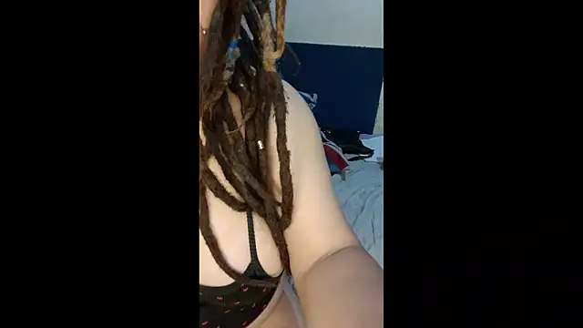Snapshot of Angela-Lovee22 chatting on October 23, 2025, 11:25 pm Angela-Lovee22 online show from October 23, 2025, 11:25 pm