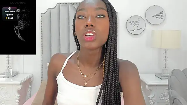 Snapshot of SamantaMarquez chatting on November 19, 2025, 8:20 pm SamantaMarquez online show from November 19, 2025, 8:20 pm