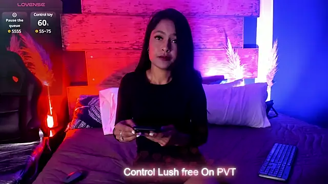Snapshot of Fernanda_liie_ chatting on March 8, 2025, 12:30 pm Fernanda liie online show from March 8, 2025, 12:30 pm