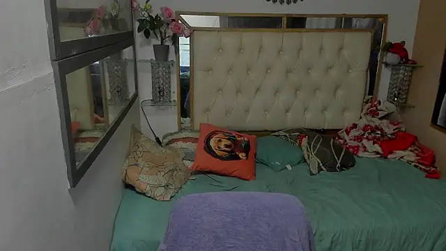 Snapshot of heiker_ chatting on November 15, 2025, 2:37 am heiker online show from November 15, 2025, 2:37 am