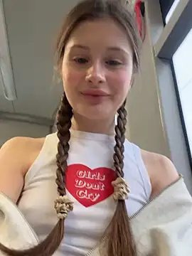 melicious  online show from March 4, 2025, 8:13 am