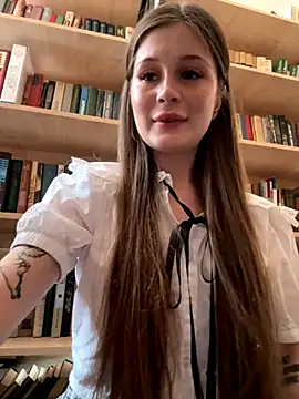 melicious  online show from October 5, 2025, 7:43 am