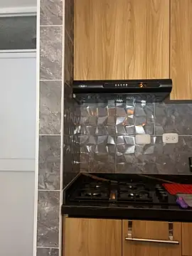 Snapshot of allison_wen chatting on March 1, 2025, 3:53 am allison wen online show from March 1, 2025, 3:53 am