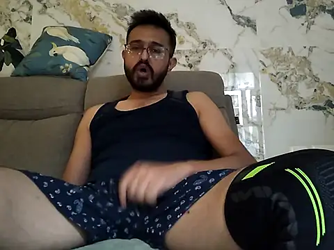 Snapshot of freakydesi chatting on October 21, 2025, 5:40 am freakydesi online show from October 21, 2025, 5:40 am