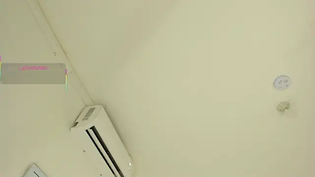 Snapshot of Emilly_wilson_ chatting on October 18, 2025, 11:56 am Emilly wilson online show from October 18, 2025, 11:56 am