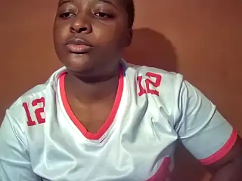 sexyhips2001 online show from October 25, 2025, 8:46 am