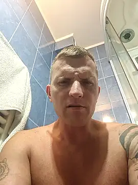 RomeoMalcolm online show from January 15, 2026, 2:53 pm