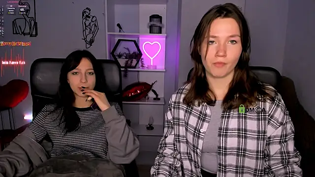 Snapshot of helli_belli chatting on January 13, 2026, 8:35 pm helli belli online show from January 13, 2026, 8:35 pm