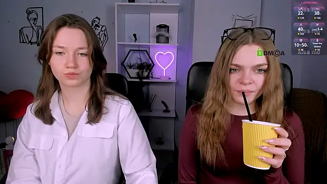 Snapshot of helli_belli chatting on January 17, 2026, 9:18 pm helli belli online show from January 17, 2026, 9:18 pm