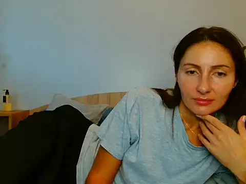 Irina9793 online show from October 8, 2025, 9:22 am