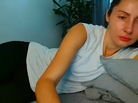 Snapshot of Irina9793 chatting on June 2, 2026, 5:40 am Irina9793 online show from June 2, 2026, 5:40 am