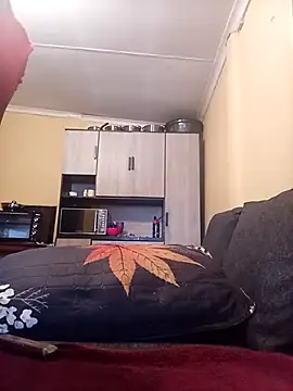 Snapshot of JuicyMilkyTizzy chatting on November 19, 2025, 8:47 am JuicyMilkyTizzy online show from November 19, 2025, 8:47 am