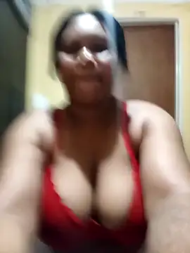 Snapshot of JuicyMilkyTizzy chatting on April 5, 2026, 9:32 pm JuicyMilkyTizzy online show from April 5, 2026, 9:32 pm