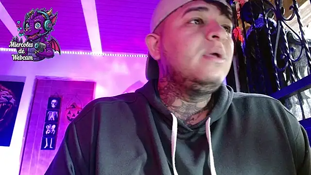 Snapshot of Strip_Classes_Col chatting on October 8, 2025, 3:13 pm Strip Classes Col online show from October 8, 2025, 3:13 pm