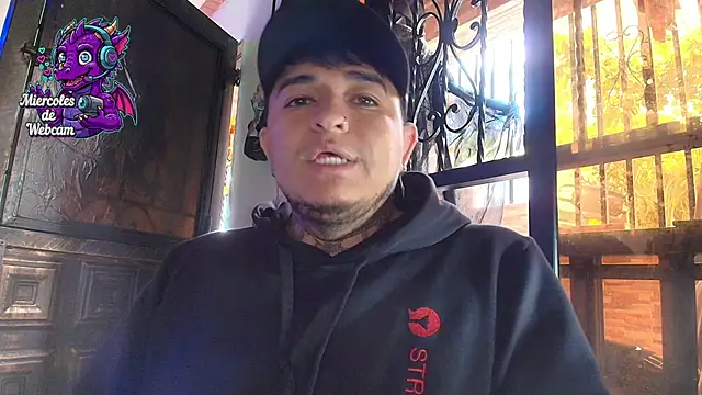 Snapshot of Strip_Classes_Col chatting on October 1, 2025, 3:16 pm Strip Classes Col online show from October 1, 2025, 3:16 pm