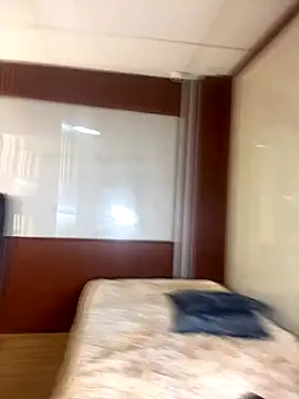 Snapshot of PinkyMoon chatting on December 22, 2025, 5:40 am PinkyMoon online show from December 22, 2025, 5:40 am