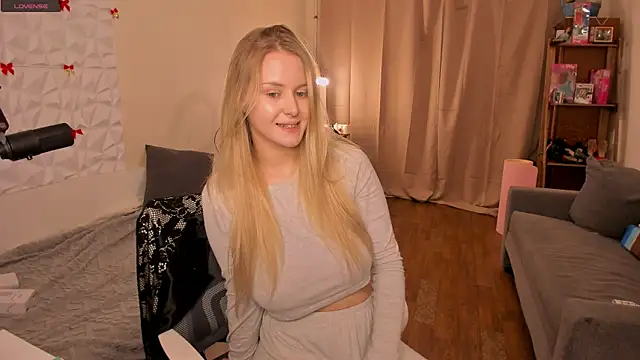 Beatrice 7 online show from March 31, 2026, 4:09 pm