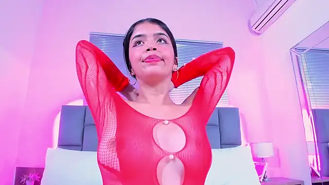 Snapshot of diamond_sweet1 chatting on January 7, 2026, 2:27 am diamond sweet1 online show from January 7, 2026, 2:27 am