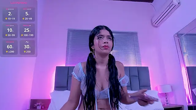 Snapshot of diamond_sweet1 chatting on February 3, 2026, 2:00 am diamond sweet1 online show from February 3, 2026, 2:00 am