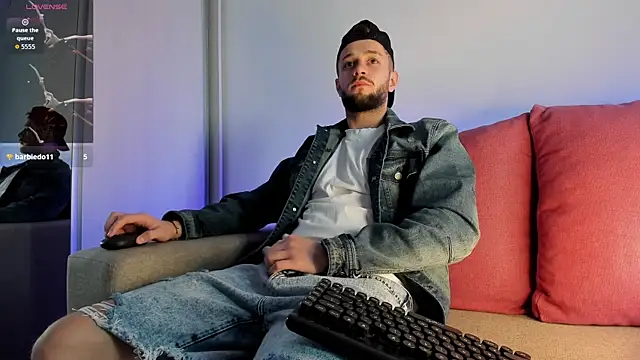 nicholasX1 online show from September 25, 2025, 12:44 pm