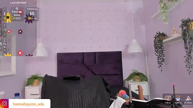 Snapshot of Hanaahquinn chatting on November 11, 2025, 11:49 am Hanaahquinn online show from November 11, 2025, 11:49 am