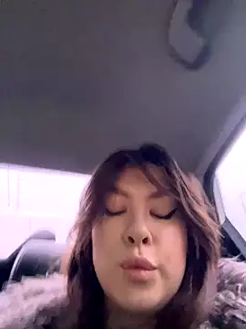 HannaJohnson online show from November 13, 2025, 5:44 am